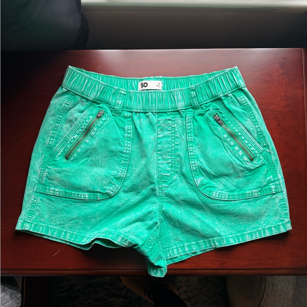 SO Green Cargo Shorts with Relaxed Fit